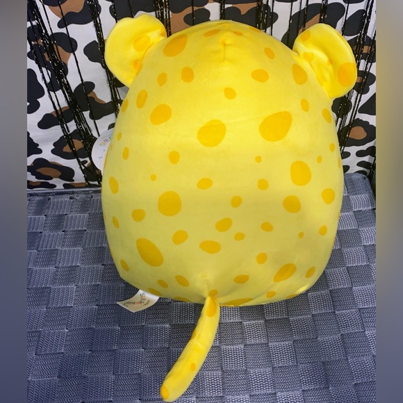 SQUISHMALLOWS LEXIE THE BRIGHT YELLOW CHEETAH PLUSH PILLOW TOY - Picture 3 of 5